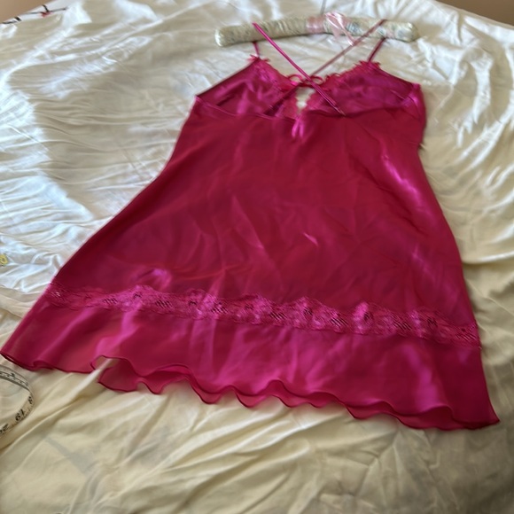 La vie en rose satin nighty, lingerie, size medium, dark pink - Picture 1 of 8